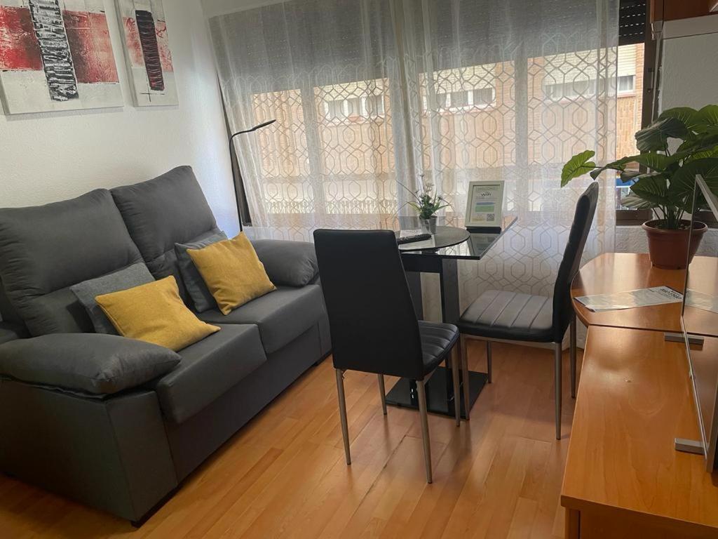 Apartamento De 1 Dormitorio En Buena Ubicacion Lejlighed Albacete Eksteriør billede